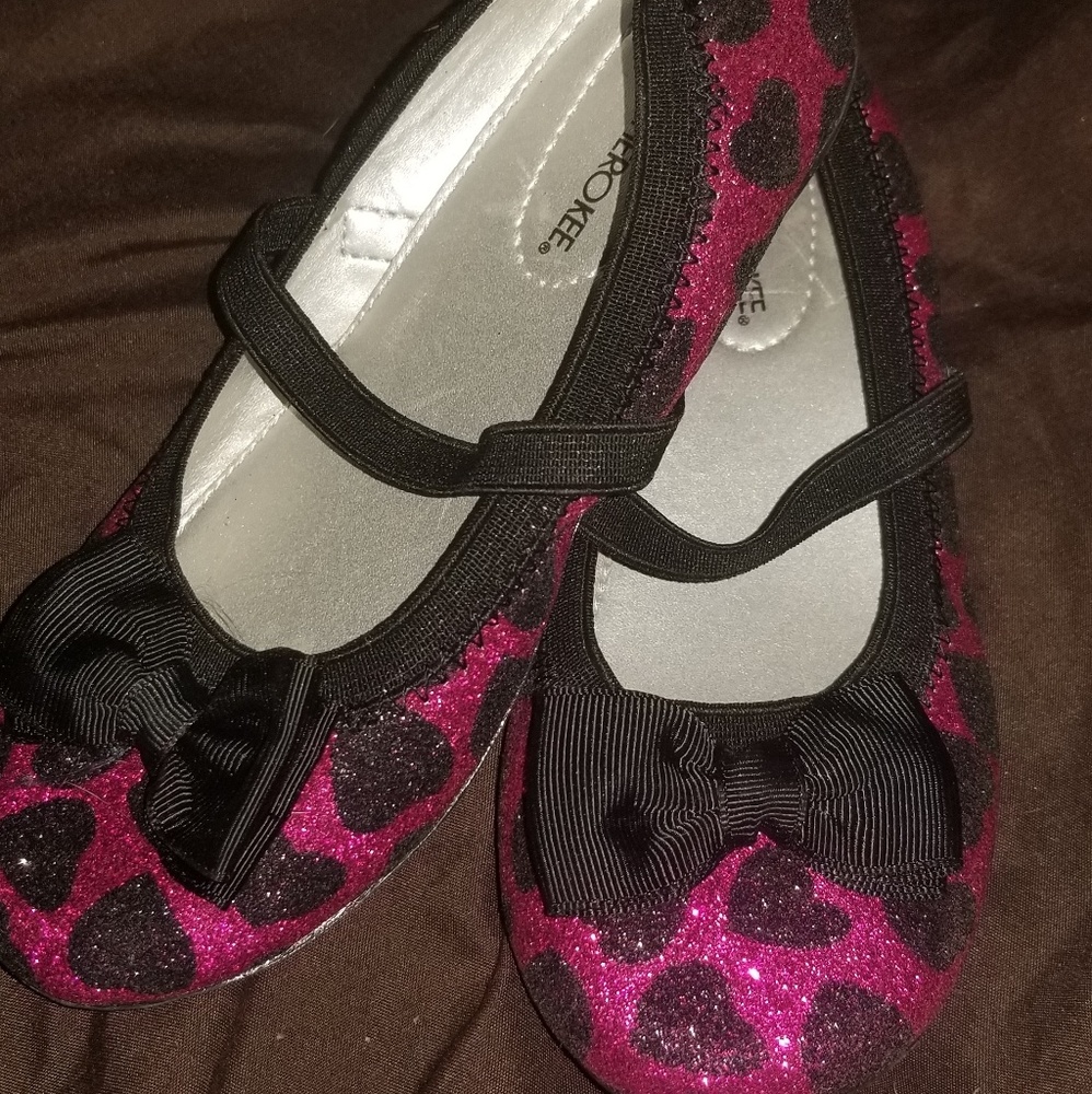 Glittery pink w/hearts shoes